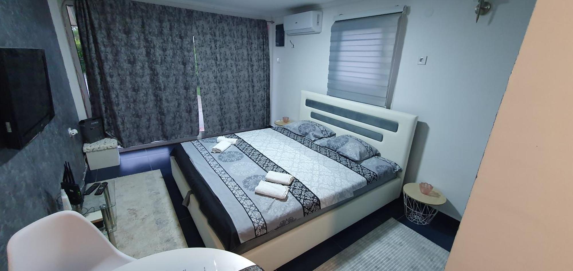 Mitrovici  Cozzy Apartment Near The Aiport Podgorica מראה חיצוני תמונה