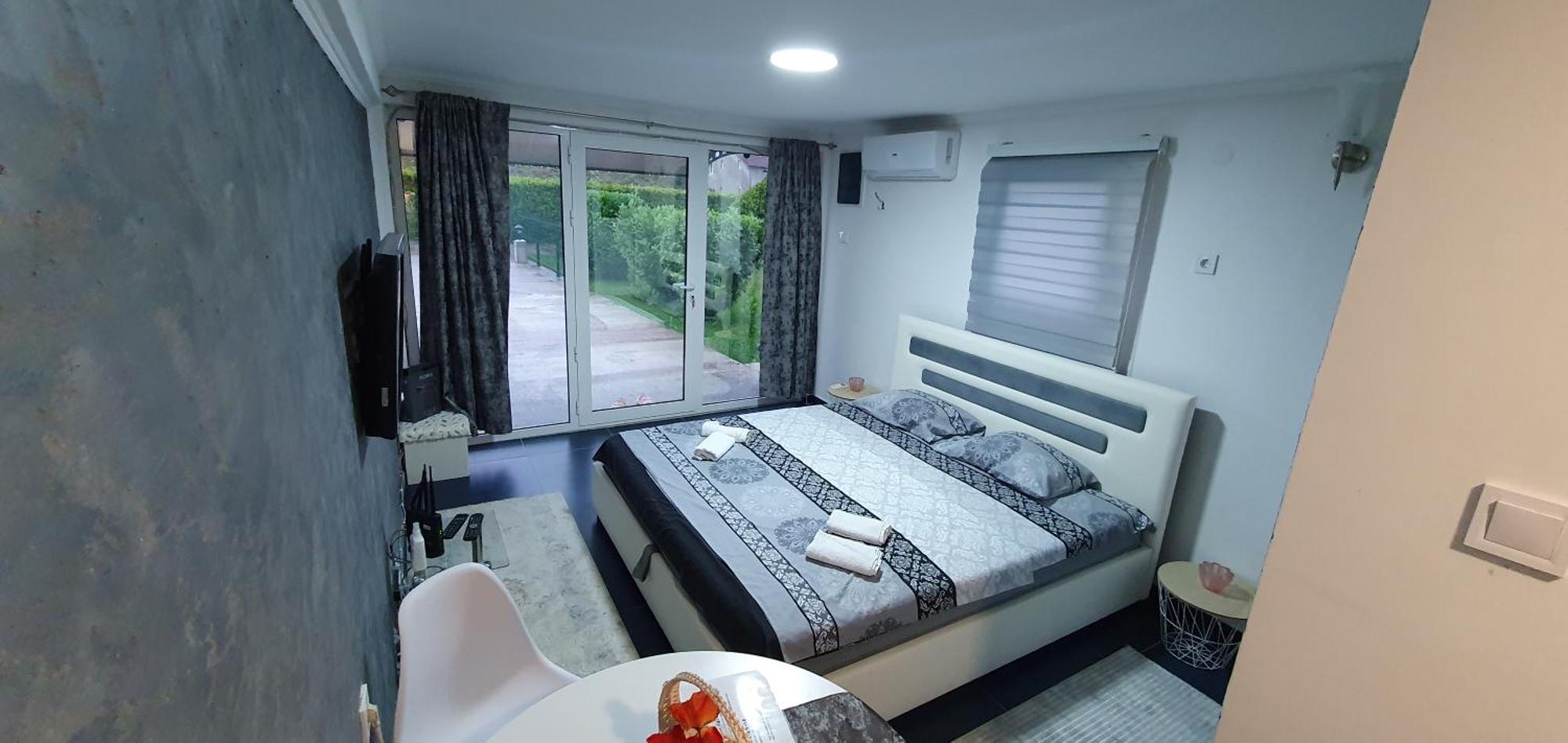 Mitrovici  Cozzy Apartment Near The Aiport Podgorica מראה חיצוני תמונה