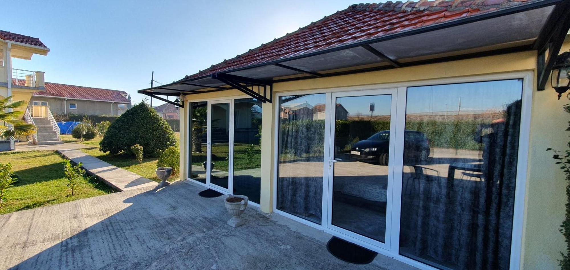 Mitrovici  Cozzy Apartment Near The Aiport Podgorica מראה חיצוני תמונה